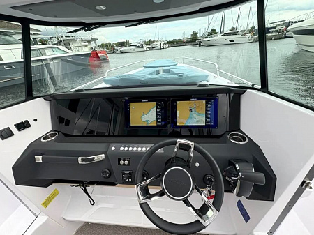 Катер Axopar 29 XC Cross Cabin